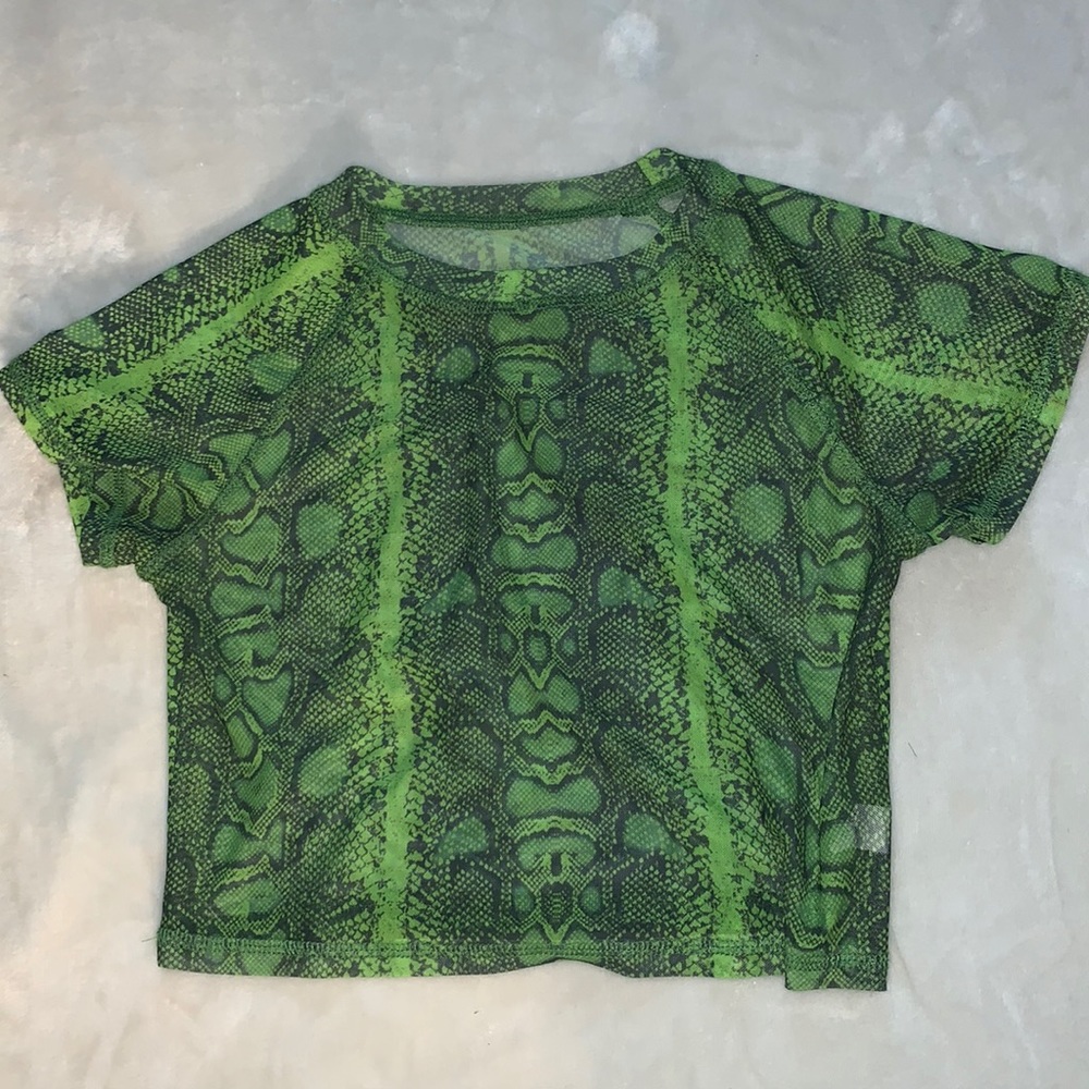 Snakeskin mesh top size: M